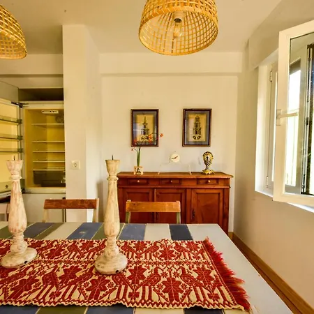Vintage Flat Ideal Parejas Μπερμέο